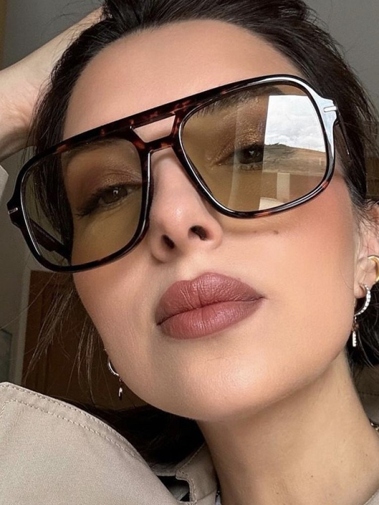 Luxury Lifestyle Store - Fashion Square Rivet Large Frame Sunglasses