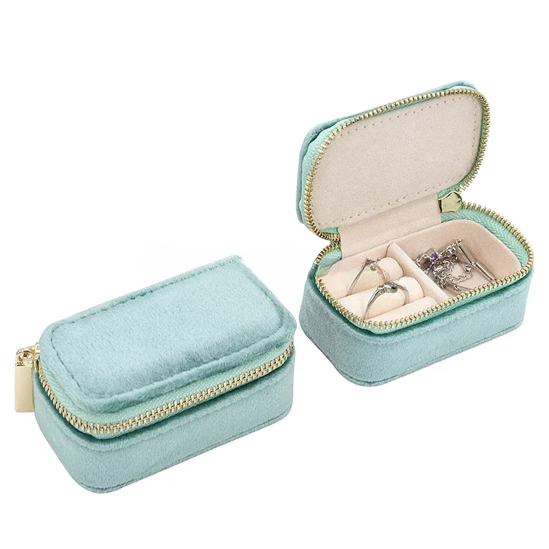 Mini Travel Jewelry Box, Ring  - مراجعة Velvet Jewelry Box وسعره