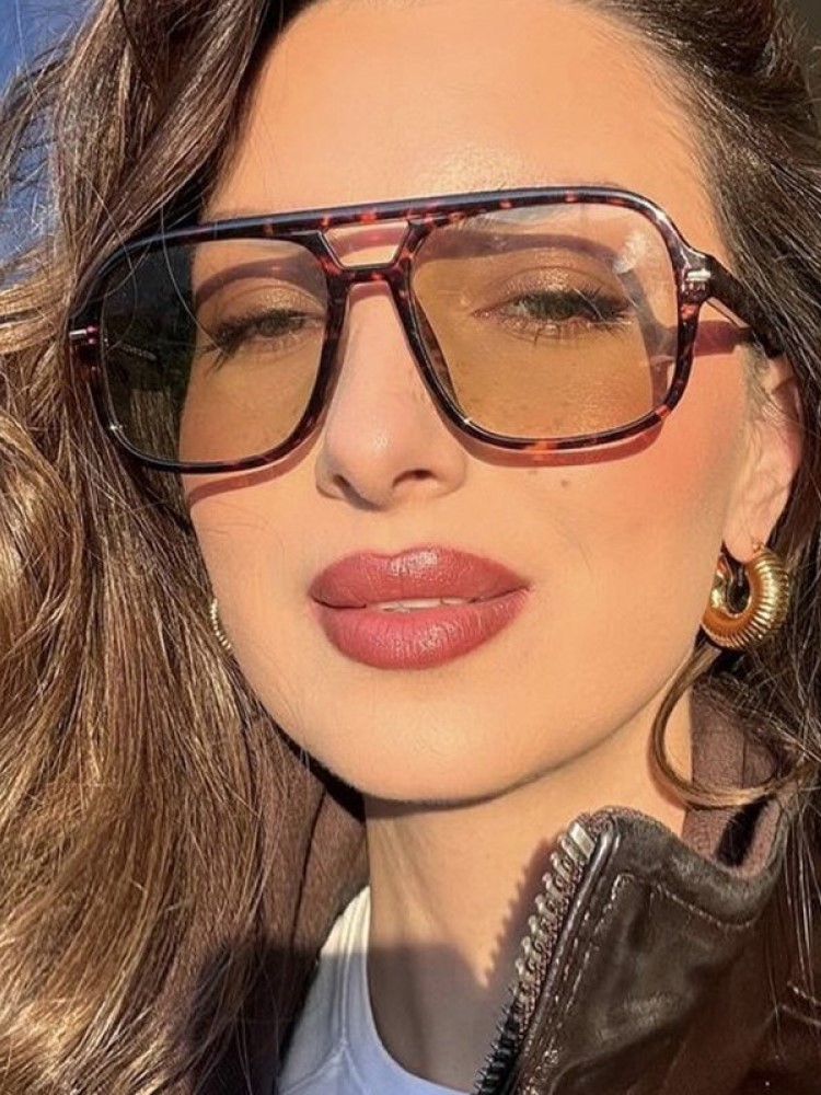 Fashion Square Rivet Large Fra - مراجعة Luxury Lifestyle Store وسعره