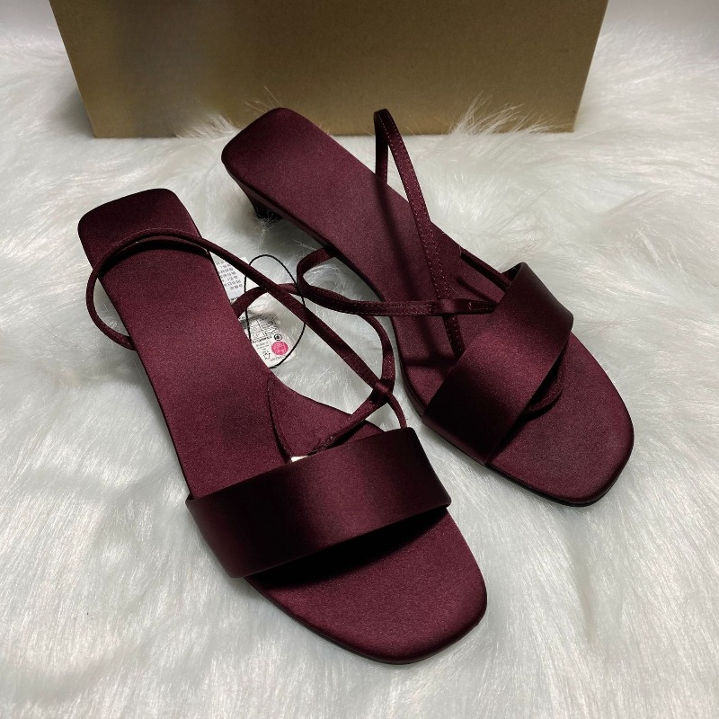 Luxury Satin Ankle Strap Low H - مراجعة Luxury Lifestyle Store وسعره