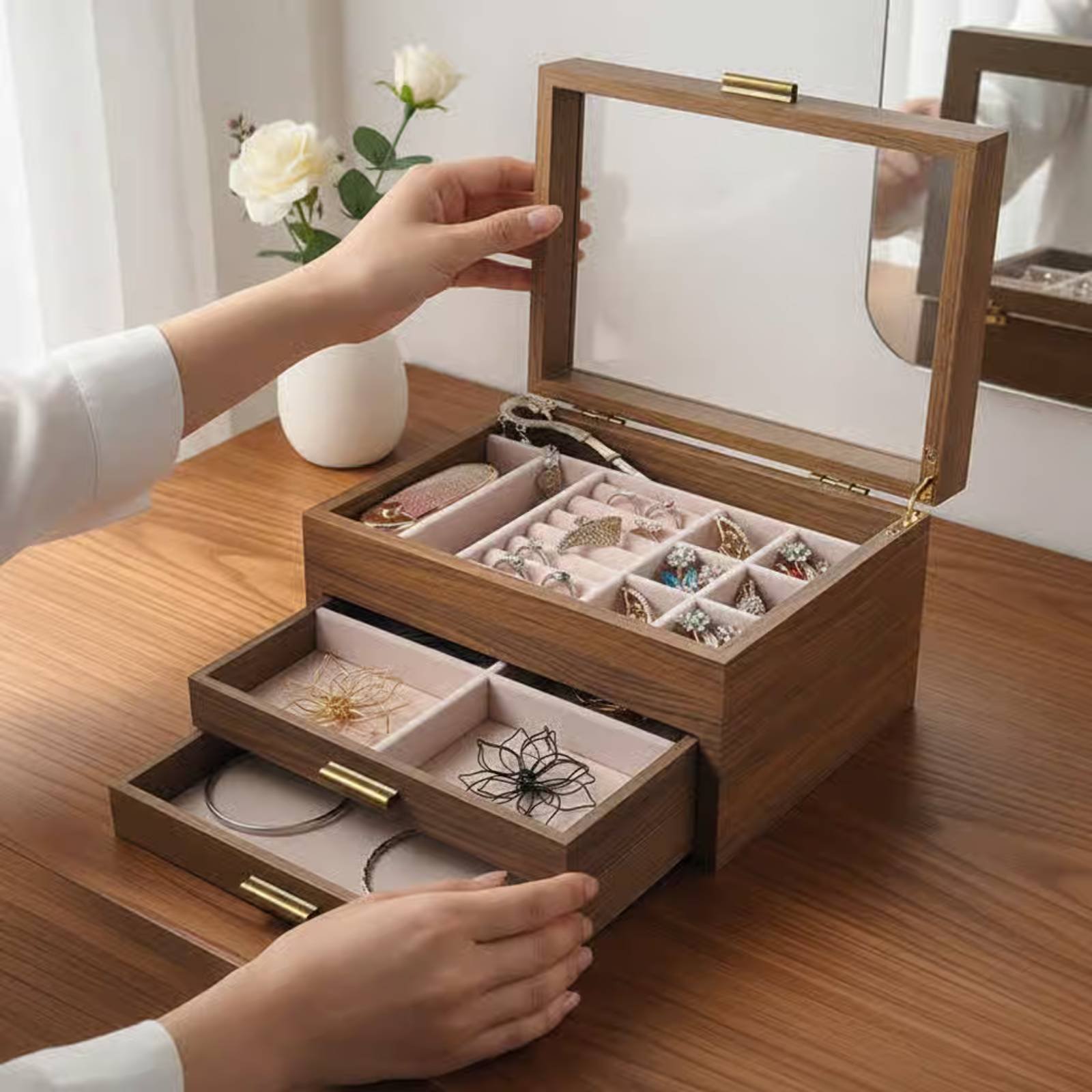 3-Tier Jewelry Organizer Gold  - مراجعة Velvet Jewelry Box وسعره