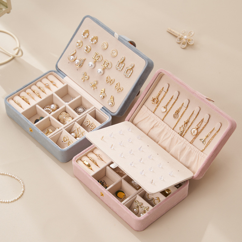 Bestseller  Minimalist Velvet  - مراجعة Velvet Jewelry Box وسعره