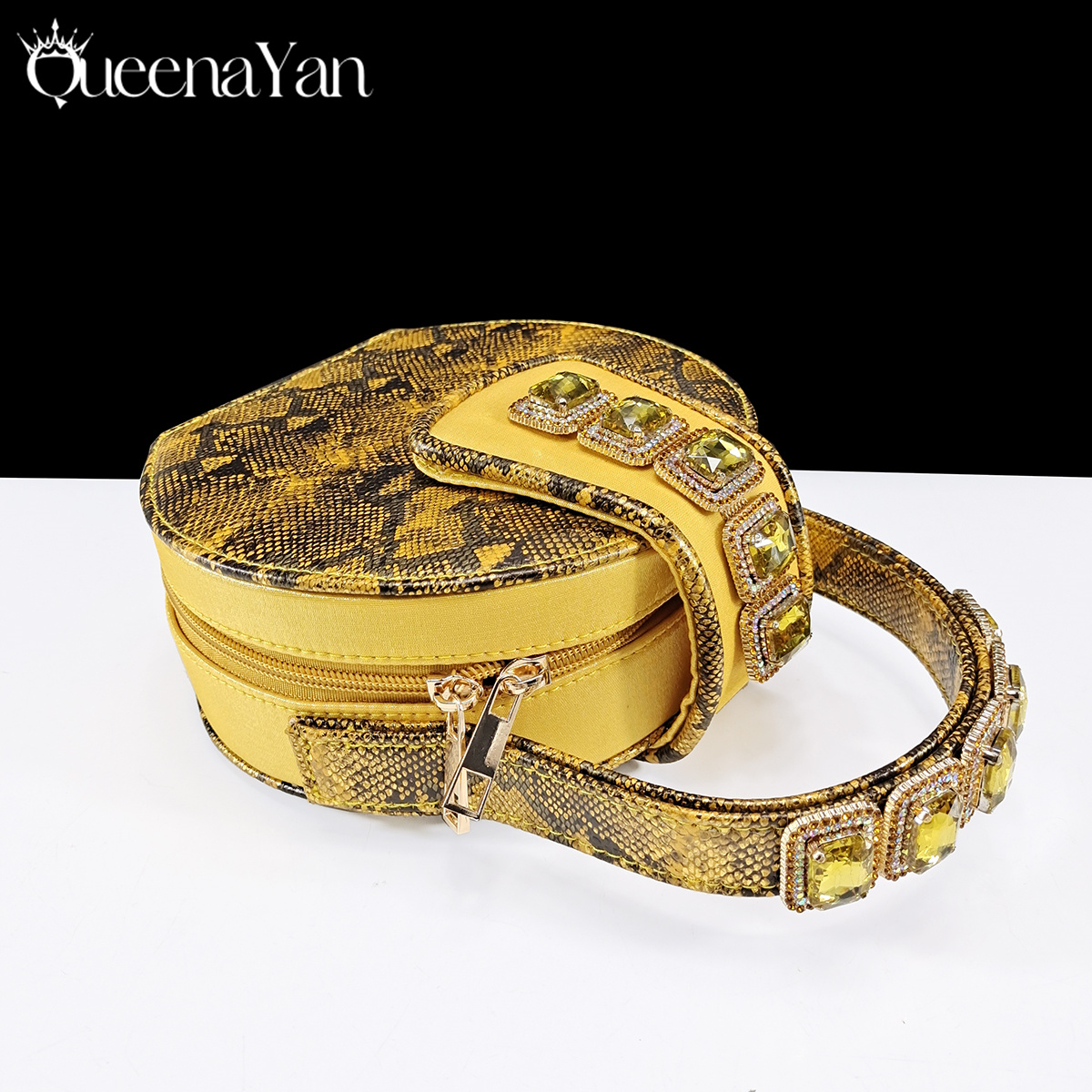 Queena Yan New Luxurious Itali - مراجعة Luxury Lifestyle Store وسعره
